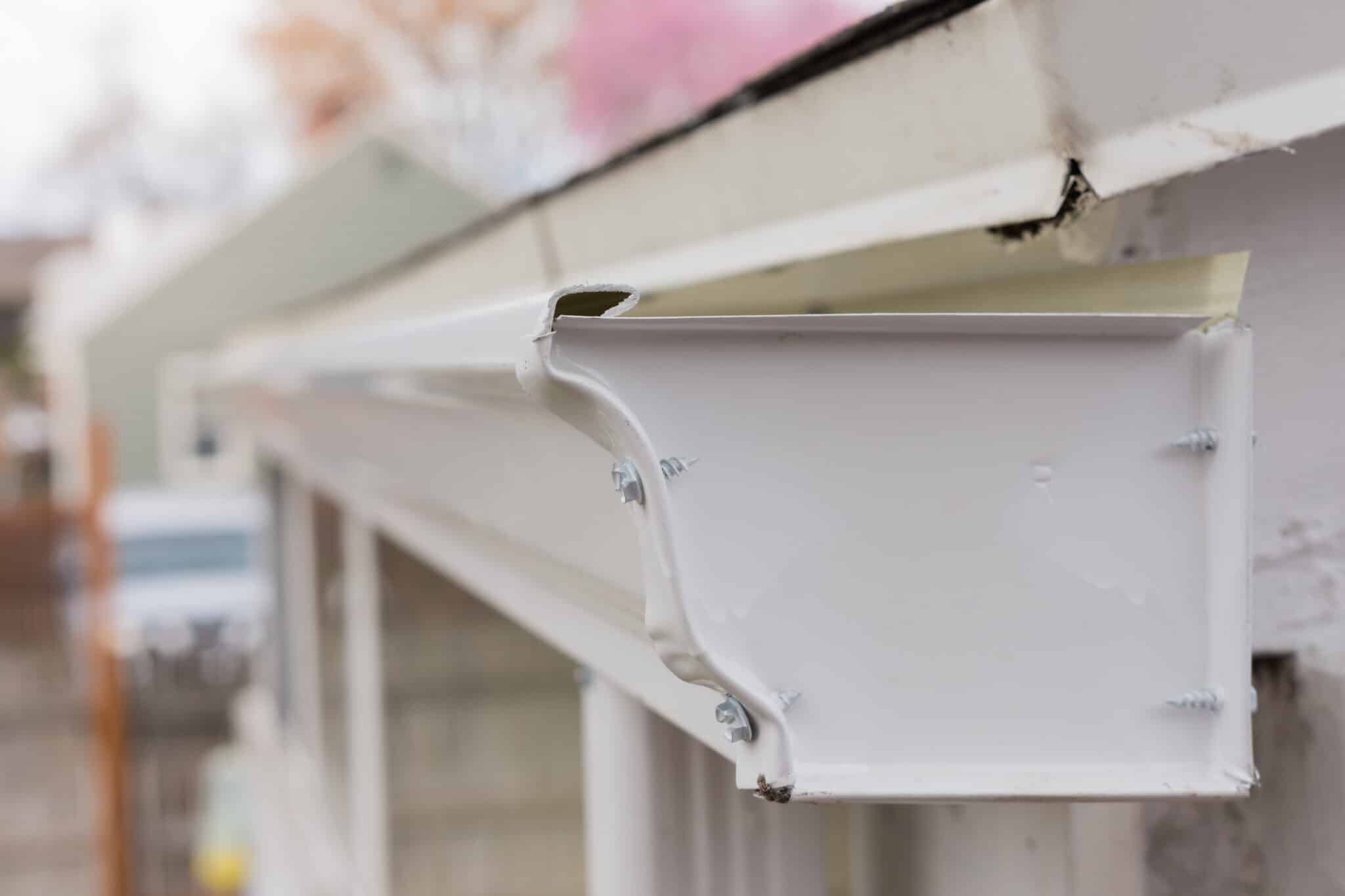 Read more about the article 5 Signs It’s Time to Replace Your Gutters